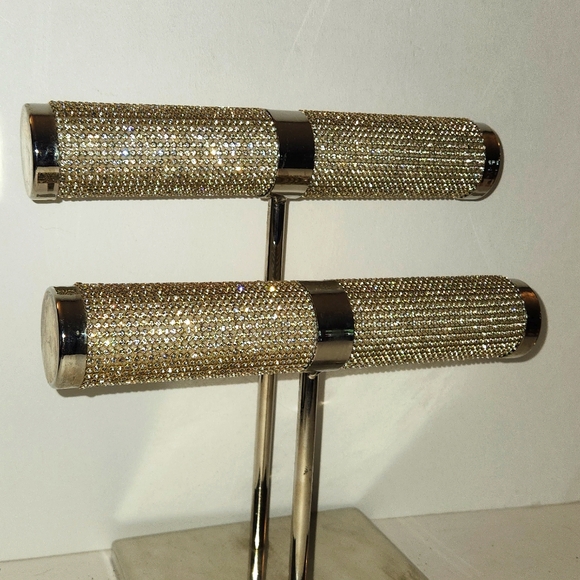 Tahari Home Rhinestones student bracelet display. - Picture 1 of 4